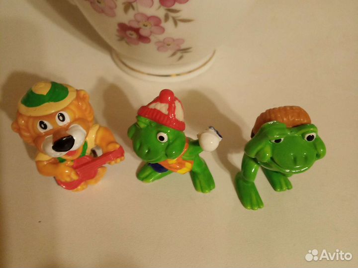 Игрушки из киндера