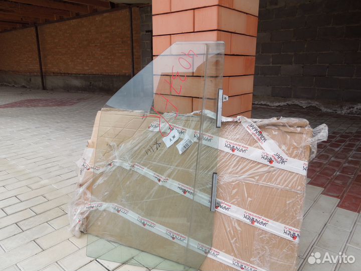 Стекло для Мицубиси Мини