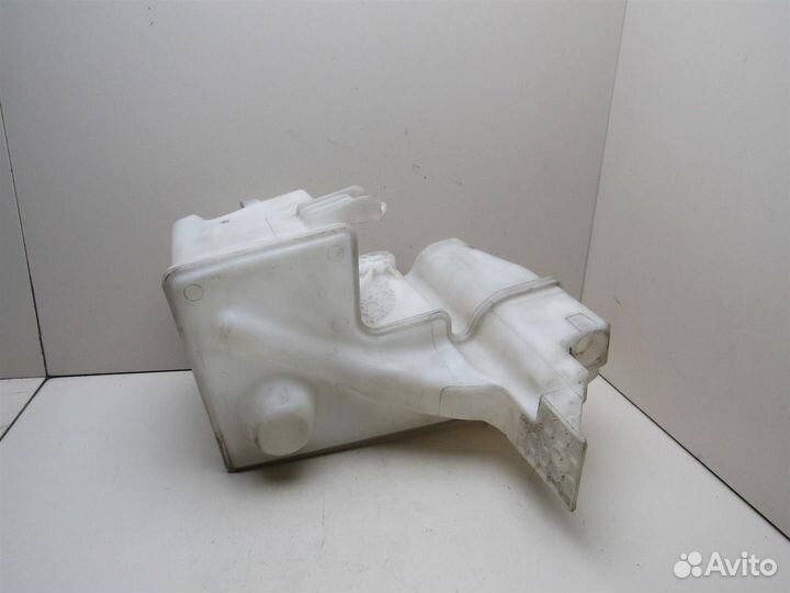 Бачок омывателя лобового стекла VW Transporter T5