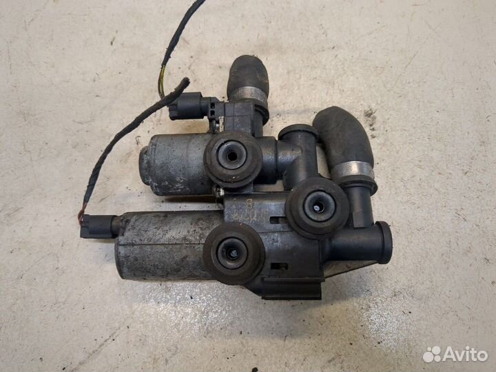 Насос водяной BMW 3 E46, 2001