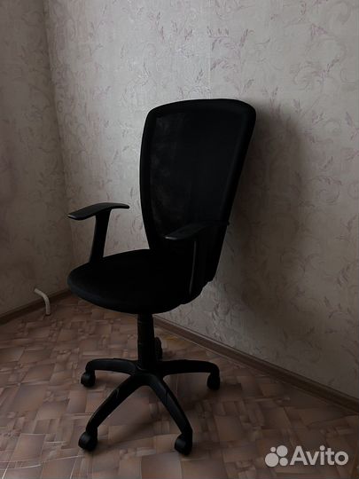 Компьютерное кресло