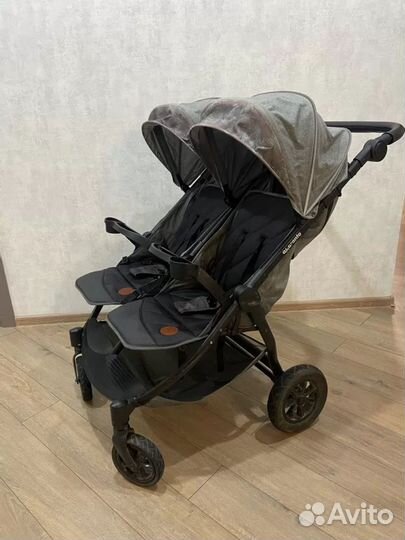 Коляска для двойни или погодок