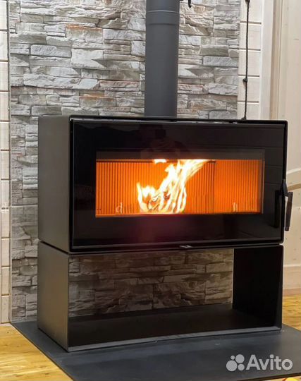 Печь-камин Монблан с дымоходом и установкой