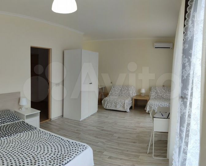 Гостиница, 330 м²