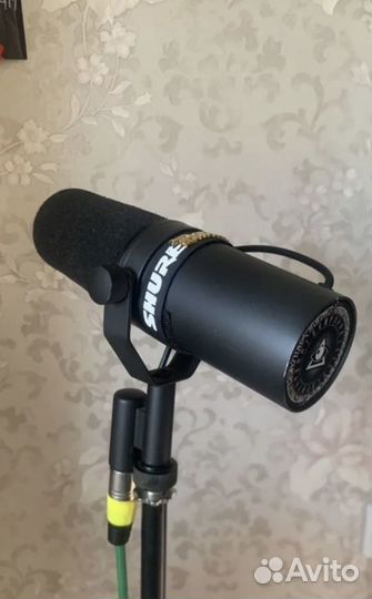Микрофон студийный Shure SM7B