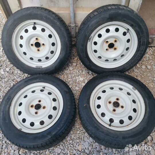 185/65 R15 Kumho I'Zen XW KW17 Зима Штампованные R