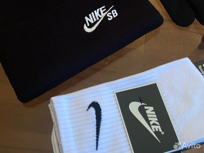 Набор 3в1 Шапка и перчатки Nike