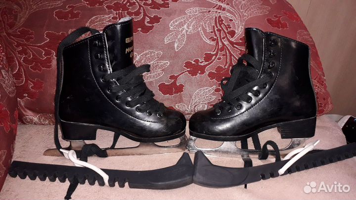 Коньки фигурные Graf Montana Gold