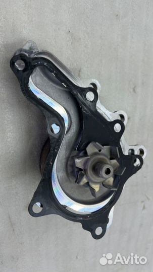 Помпа водяная Toyota Camry V70/V75 2arfe 2500CC
