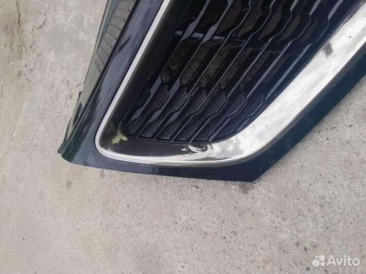 Передняя решётка бампера Kia Rio 3