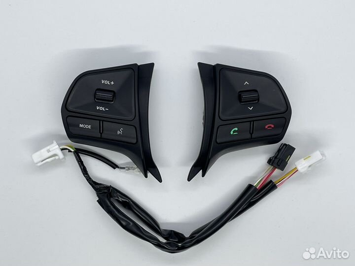 Кнопки на руль Kia Rio 3 (11-15г)