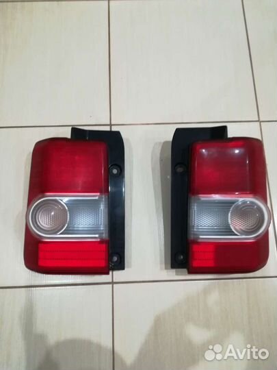 Фары задние Toyota Pixis Space