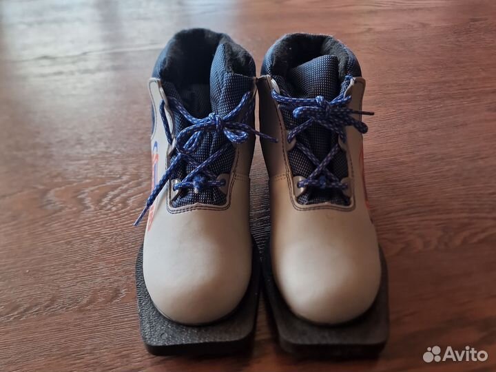 Лыжные ботинки Nordik, 34 размер