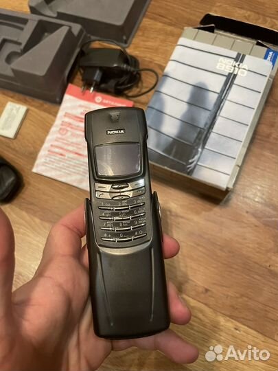 Nokia 8910i