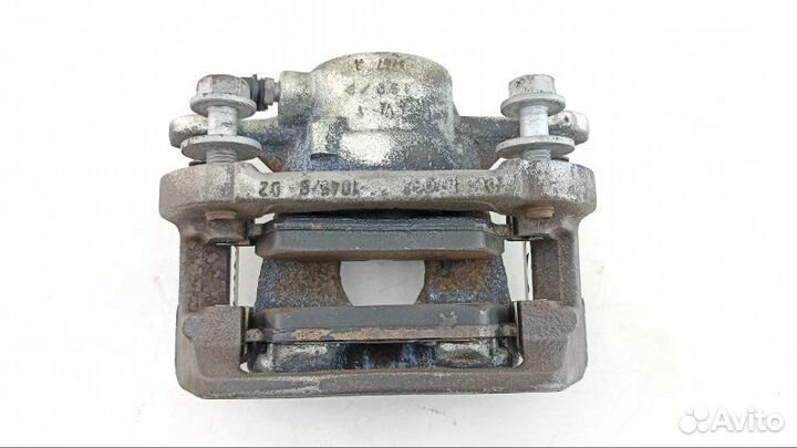 Суппорт передний правый Bmw 1-Series E87 2008