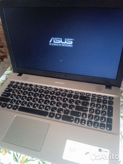 Ноутбук asus