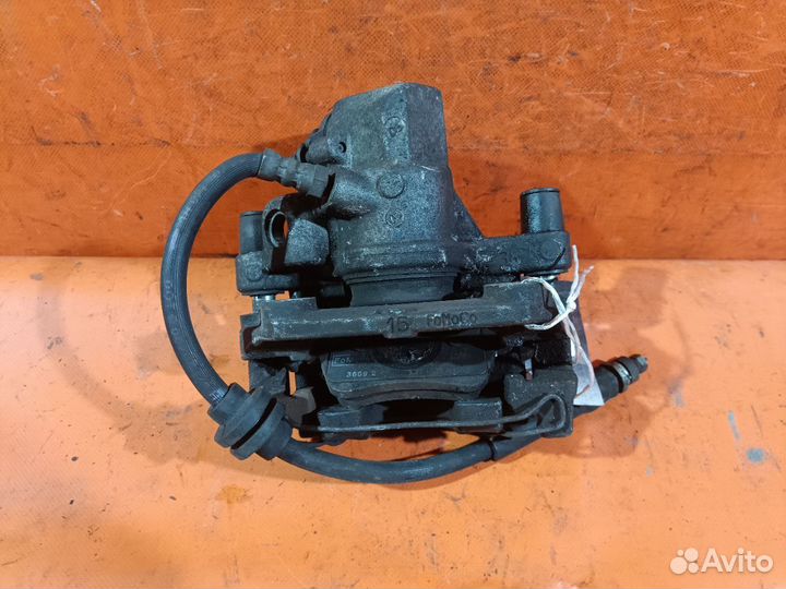 Суппорт Mazda 3 Axela sport bkep задний правый