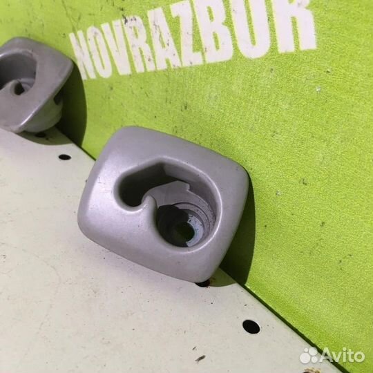 Крючок Фольксваген Пассат Б5+