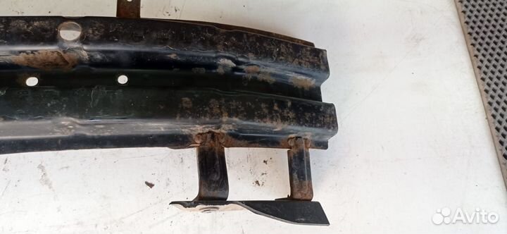 Усилитель бампера передний Chevrolet Aveo T250