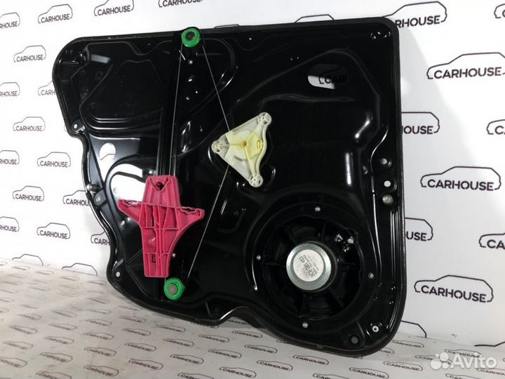 Стеклоподъемник задний правый Volkswagen Passat B7