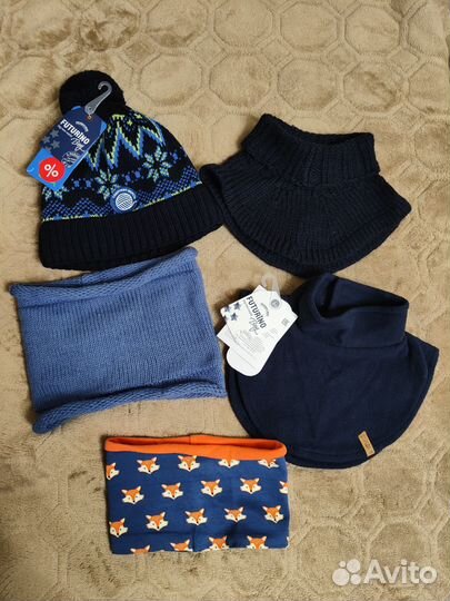 Шапка, шарфики-манишки