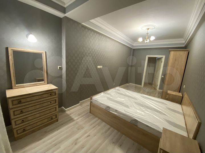 2-к. квартира, 75 м², 4/10 эт.