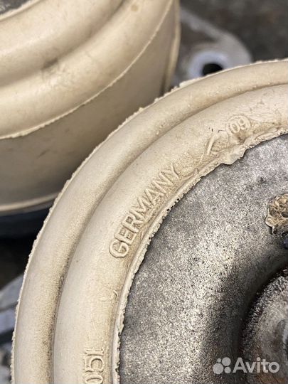Подушка двигателя OM642 M276, W212 W218 Mercedes