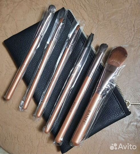 Кисти для макияжа