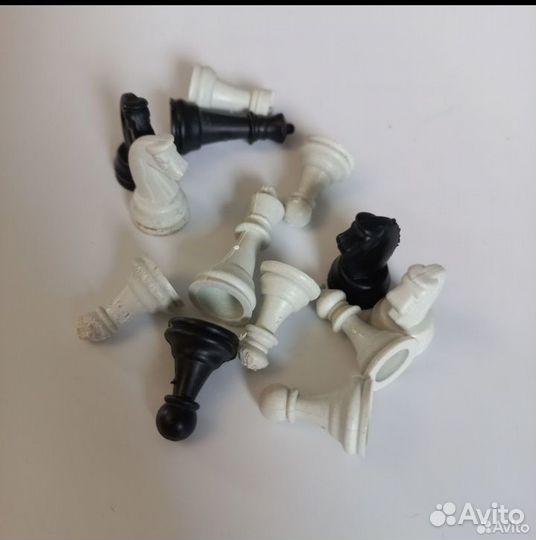 Шахматы магнитные и пластиковые россыпью