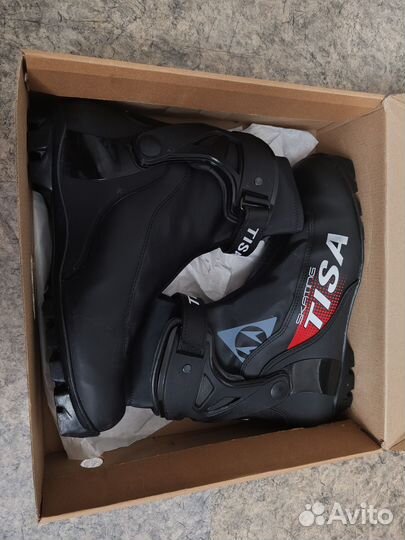 Лыжные ботинки коньковые tisa