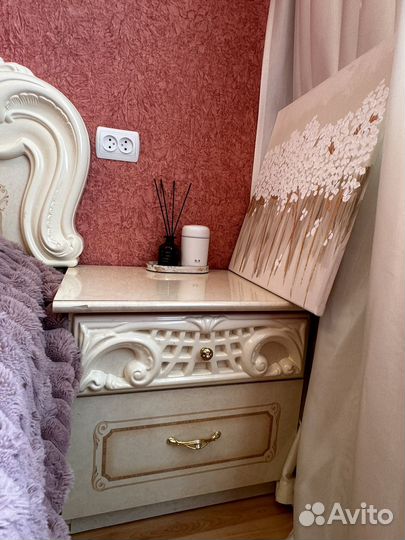 Спальный гарнитур