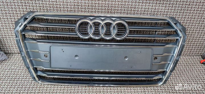 Решетка радиатора audi a4 b9