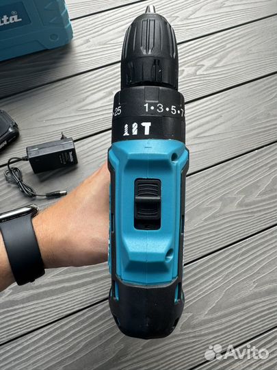 Аккумуляторная дрель шуруповерт makita