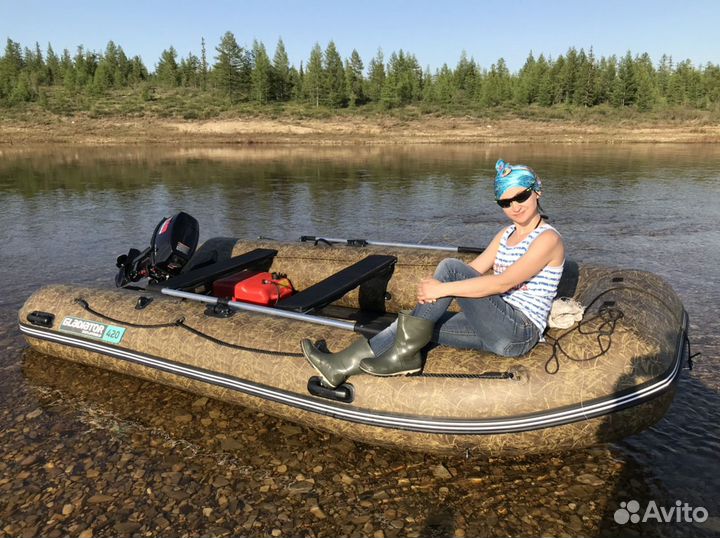 Лодка Гладиатор 420+мотор Тохацу 25 джет