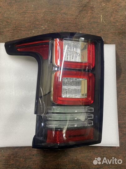 Задний левый фонарь Range Rover Vogue L405