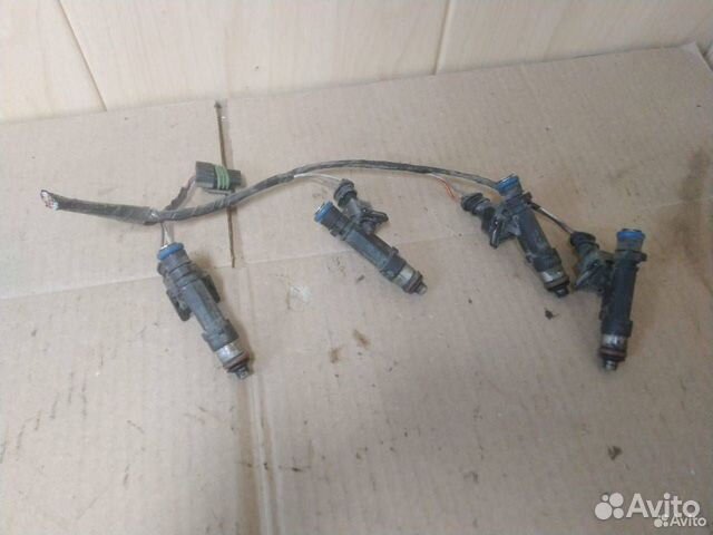 Форсунка топливная Renault Logan рест. 2010