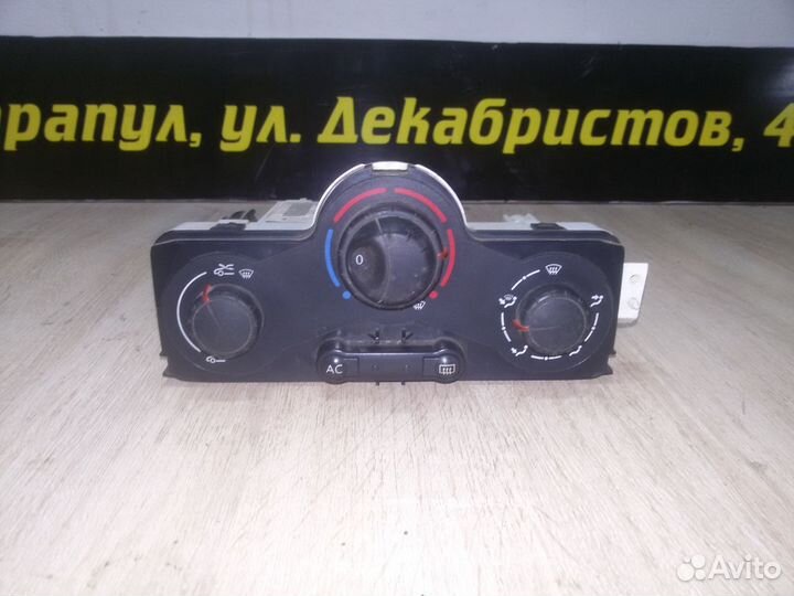 Блок управлением климатом Renault Megane