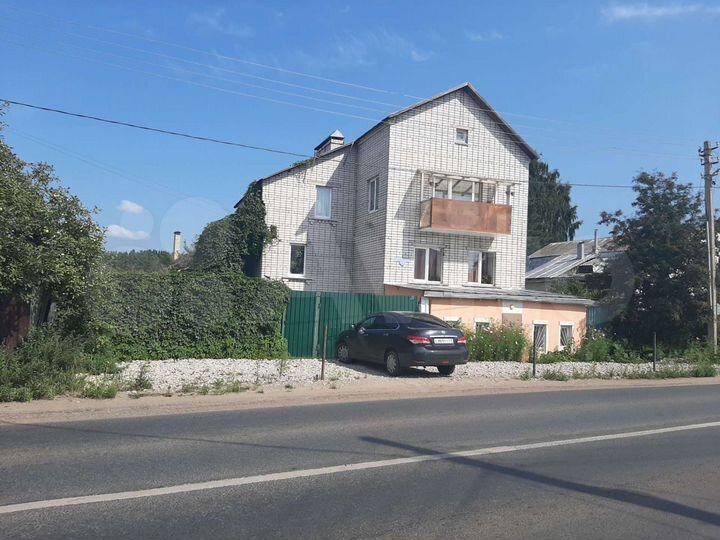 Коттедж 250 м² на участке 6 сот.