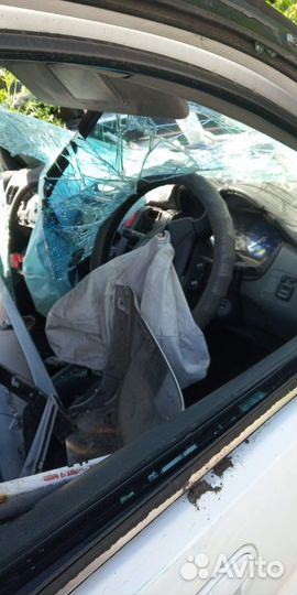 Honda hrv дверь стекло порог