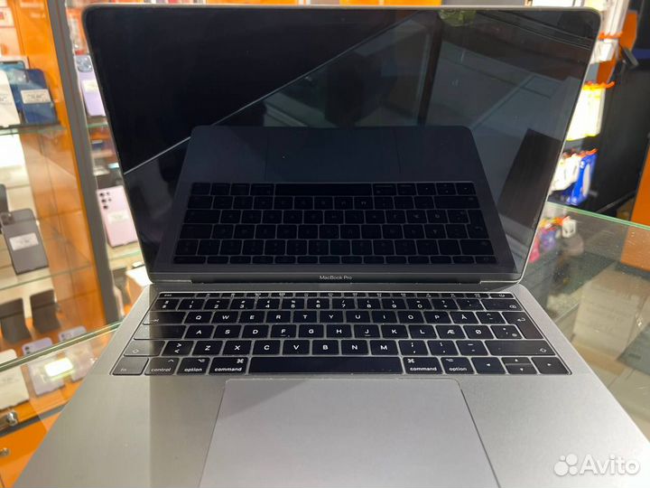Apple MacBook Pro 13 (i5, 2017)