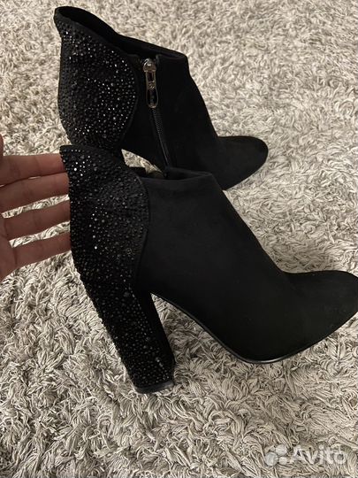 Ботильоны, Lino Marano