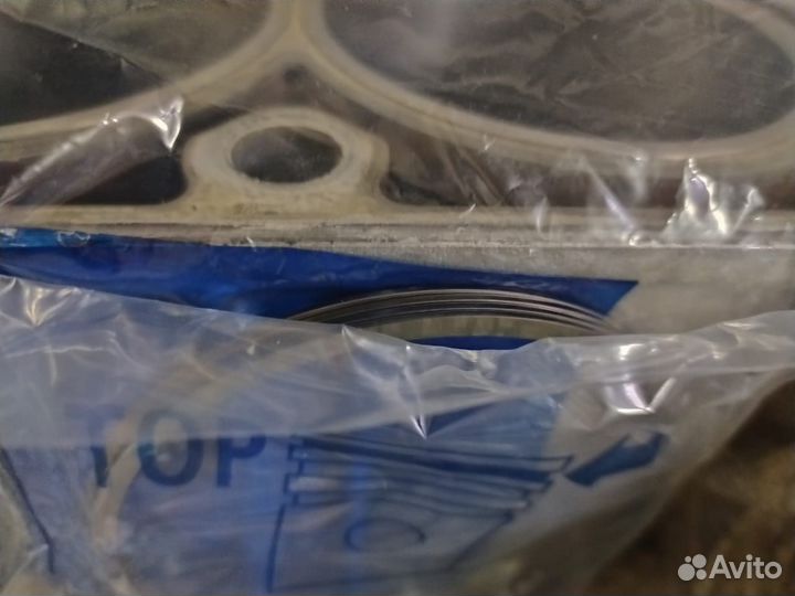 Поршневые кольца Mercedes Benz M273 новый комплект