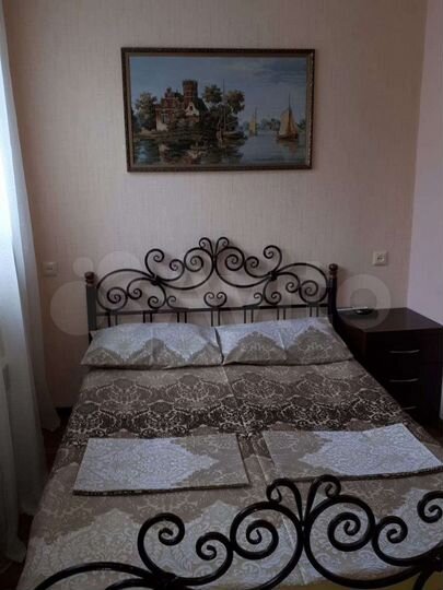 Комната 16 м² в 8-к., 1/4 эт.