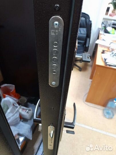 Дверь входная теплая металл