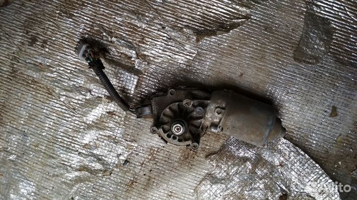 Моторчик дворников Тойота Камри 40