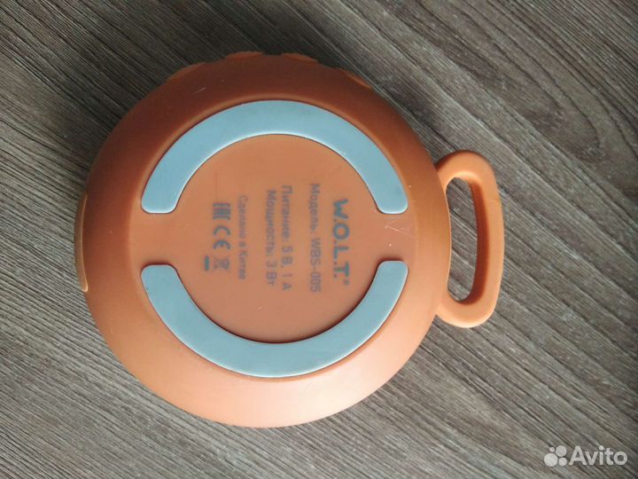 Портативная колонка