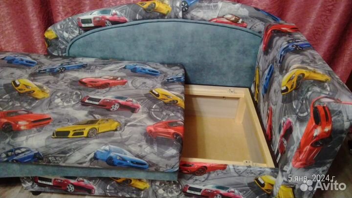 Диван Машинки новый раздвижной