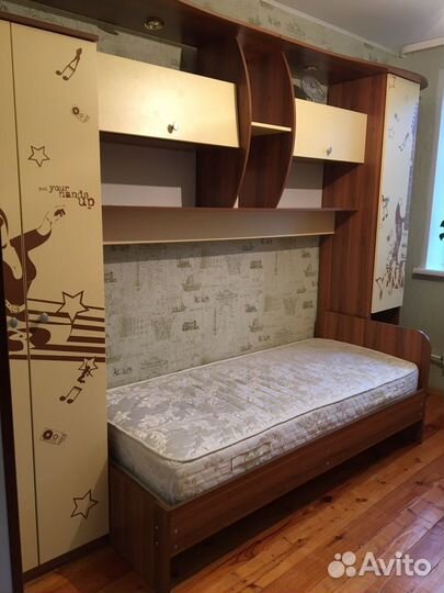 Спальный гарнитур бу