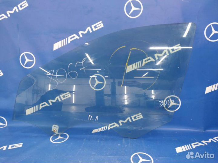 Стекло Mercedes С180 W203 271.946 2003