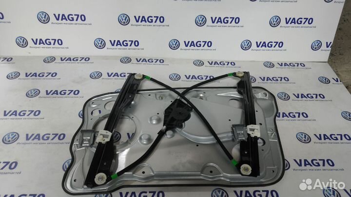 Стеклоподъемник без мотора, спереди слева